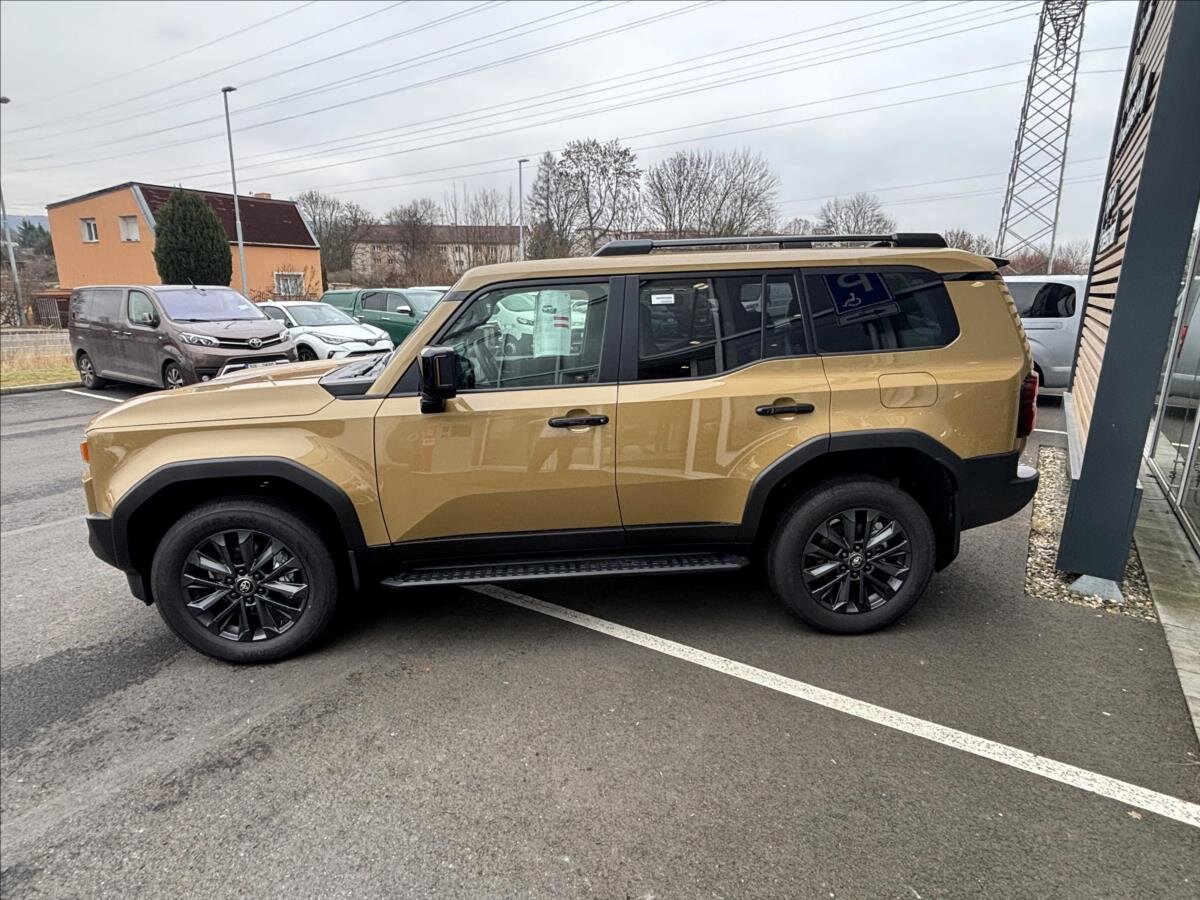 Toyota Land Cruiser SUV 2,8 l 150 kw