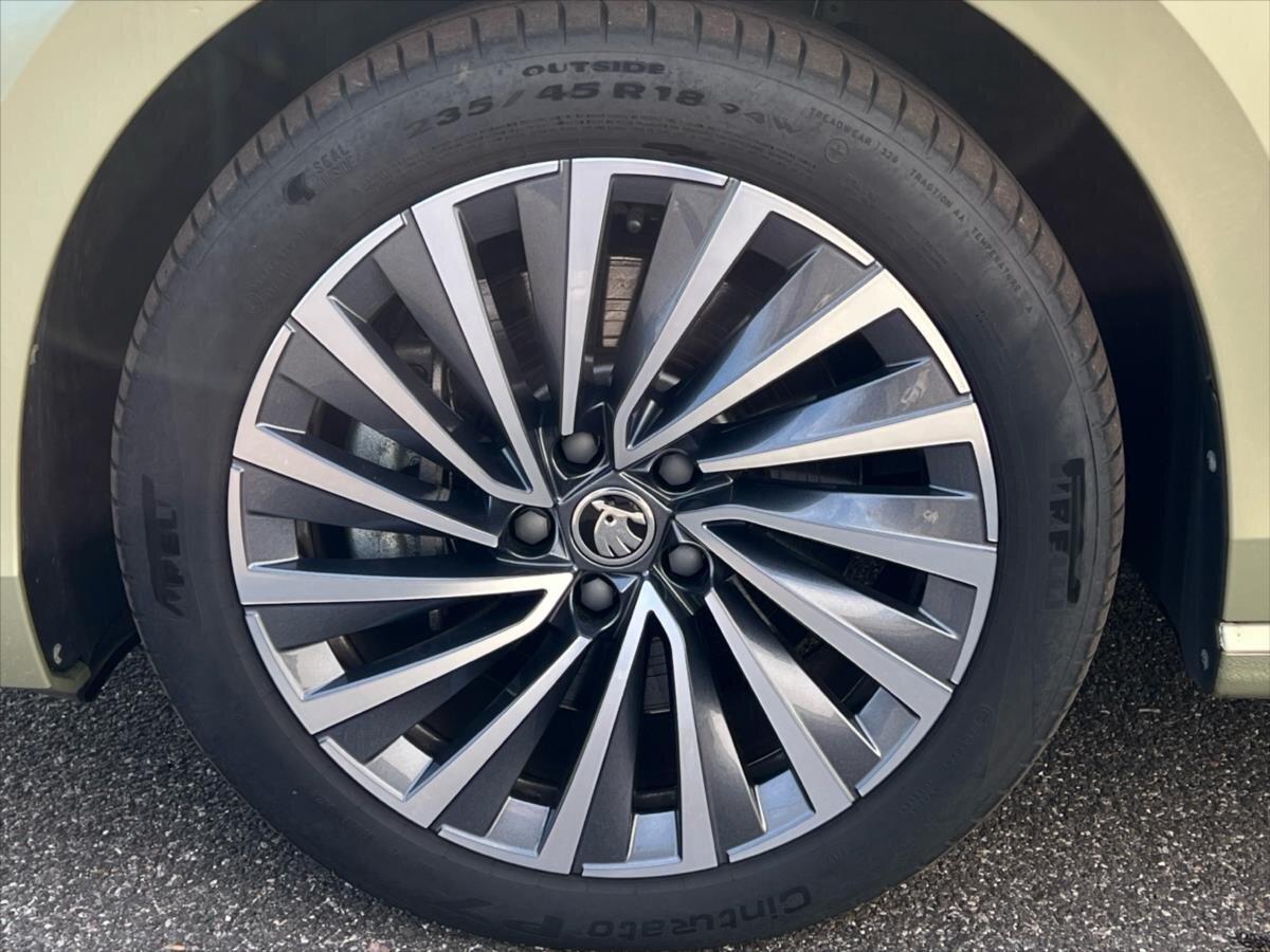 Škoda Superb Kombi 2,0 l 142 kw