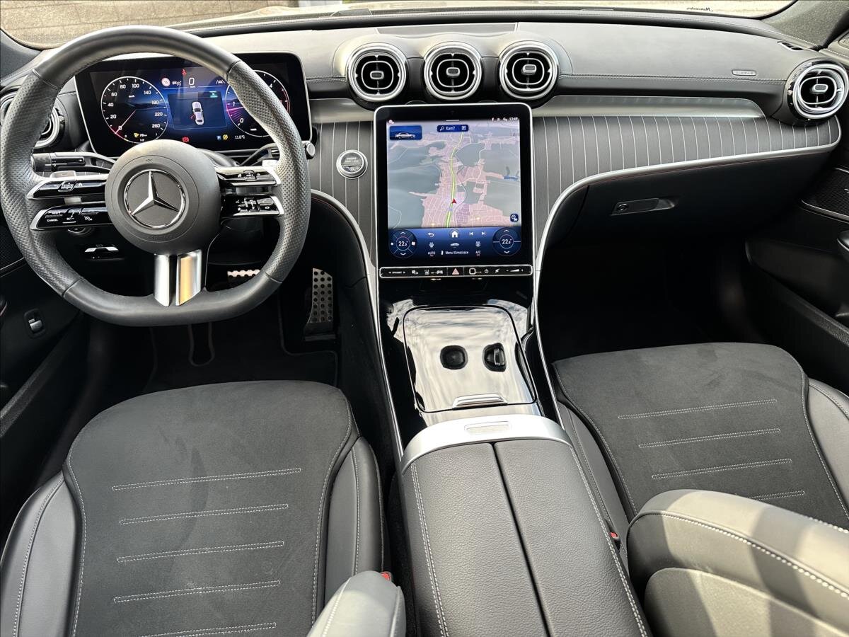 Mercedes-Benz Třídy C Sedan 2,0 l 147 kw