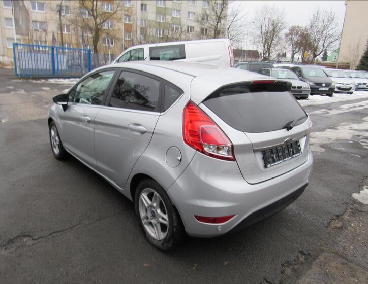 Ford Fiesta Hatchback 998,0 74 kw