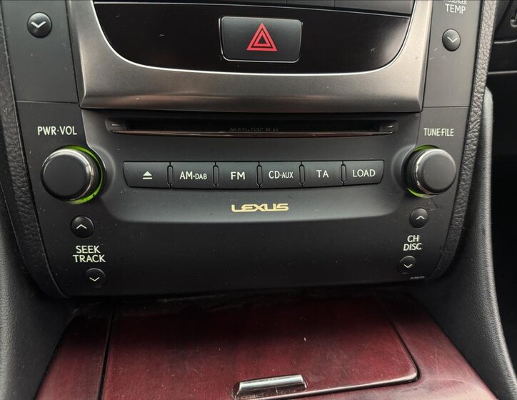 Lexus GS 300 Sedan / Limuzína 3,0 l 183 kw