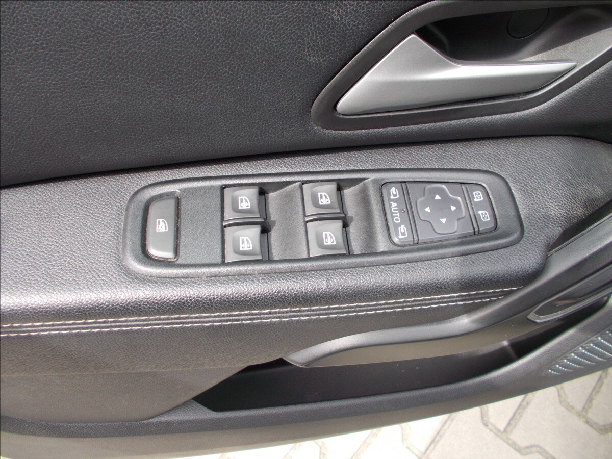 Dacia Duster SUV / Terénní 1,3 l 96 kw