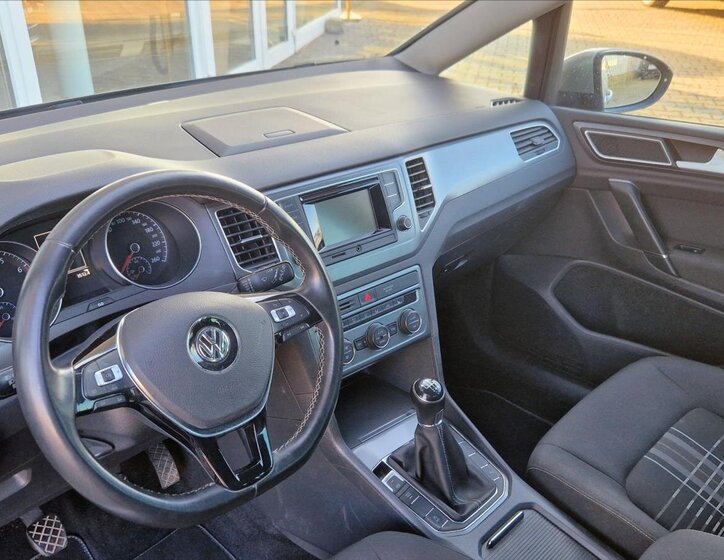 Volkswagen Golf Sportsvan Kombi 1,2 l 81 kw