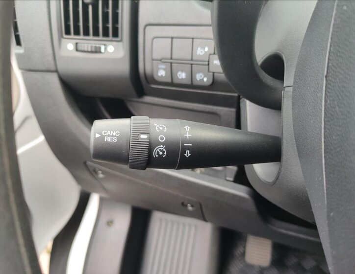 Opel Movano Skříň 2,2 l 121 kw