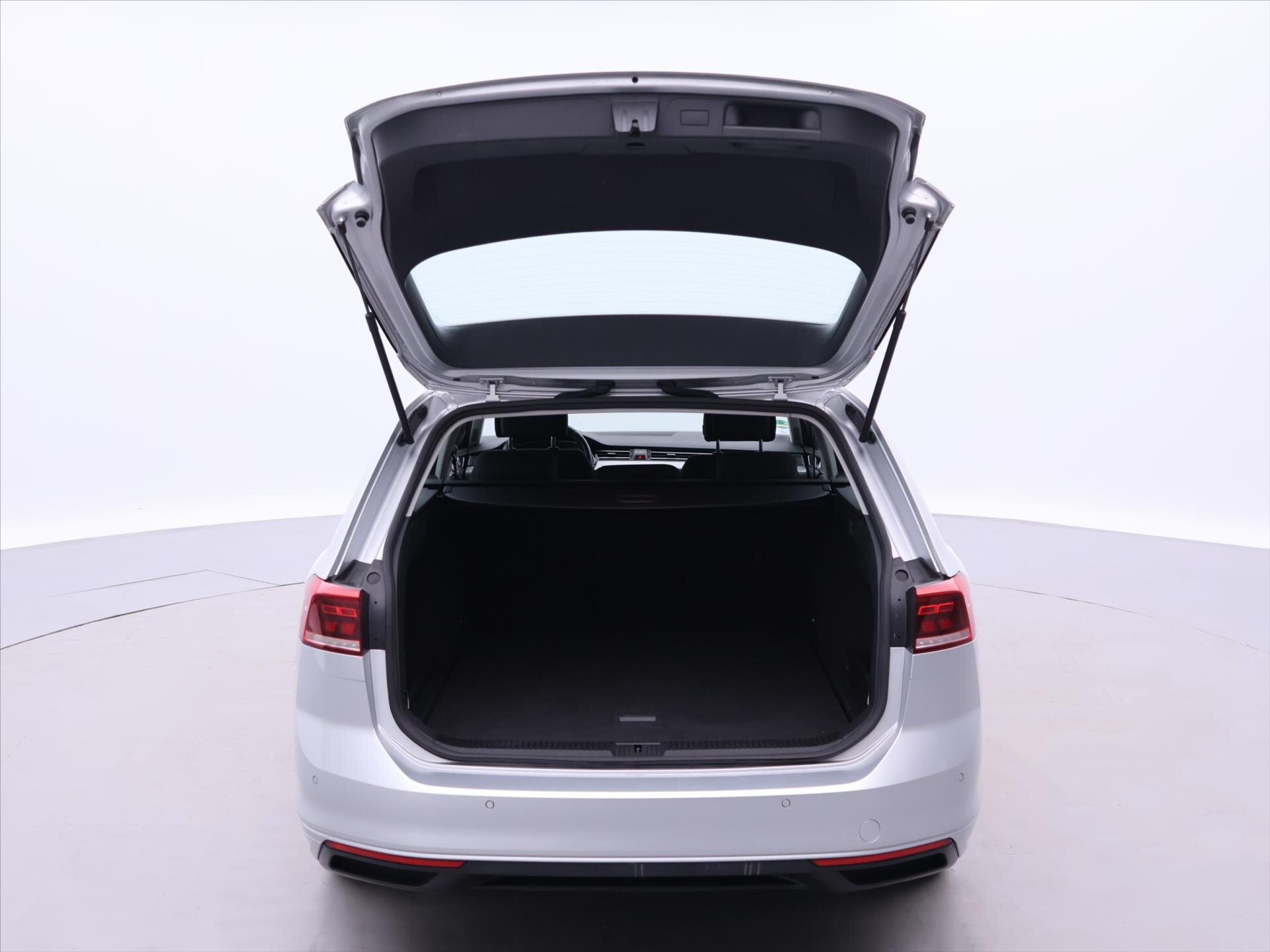 Volkswagen Passat Kombi 2,0 l 110 kw