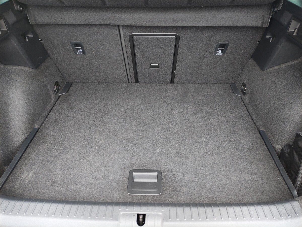 Cupra Formentor SUV / Terénní 2,0 l 245 kw