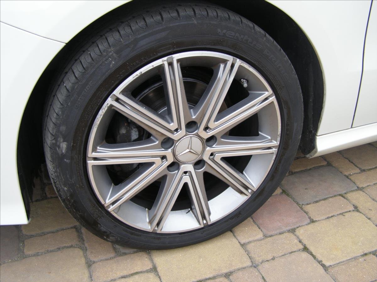 Mercedes-Benz Třídy B MPV 1,6 l 90 kw