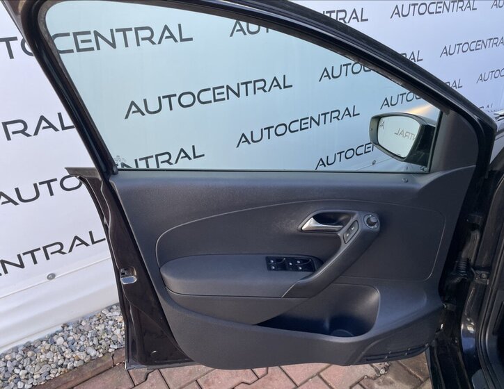 Volkswagen Polo Hatchback 1,6 l 66 kw