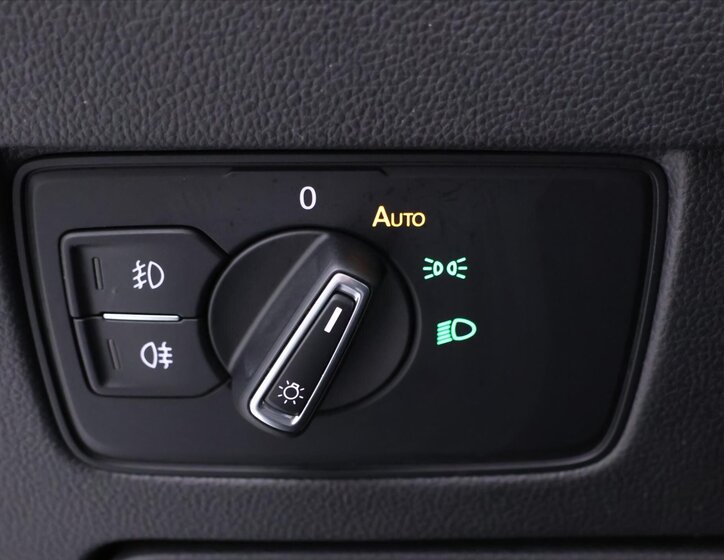 Volkswagen Passat Kombi 1,6 l 88 kw