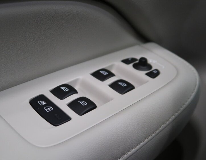 Volvo S60 Sedan / Limuzína 2,0 l 184 kw