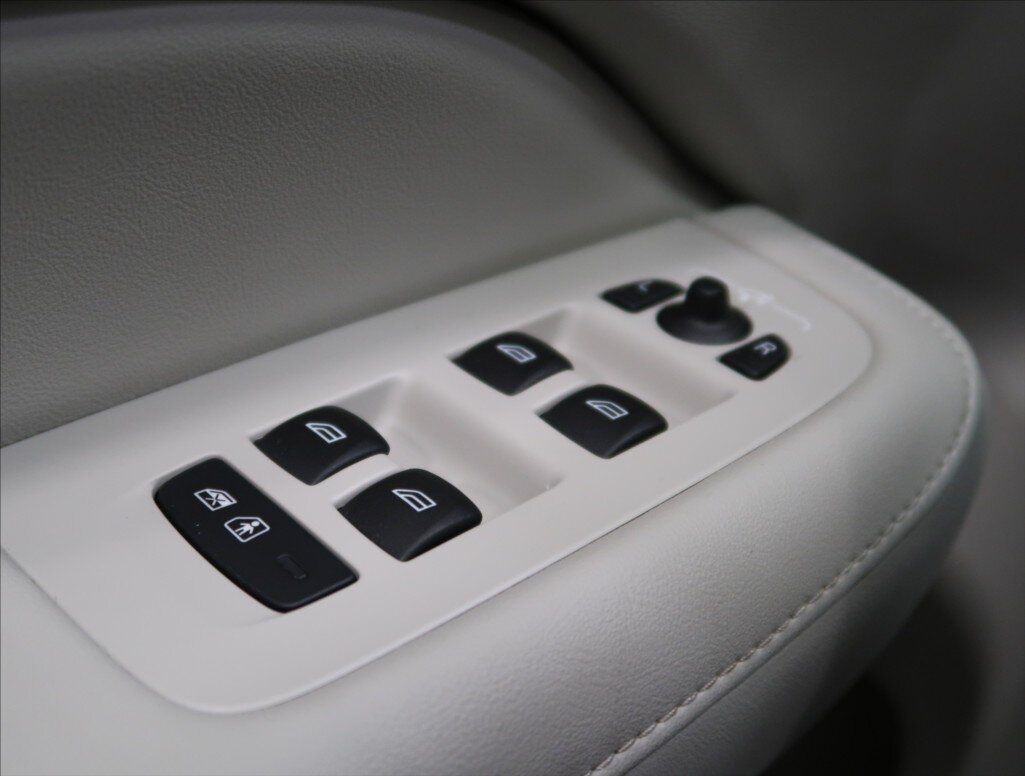 Volvo S60 Sedan / Limuzína 2,0 l 184 kw