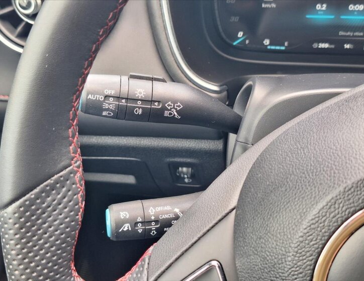 MG HS SUV / Terénní 1,5 l 119 kw