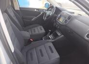 Volkswagen Tiguan 8