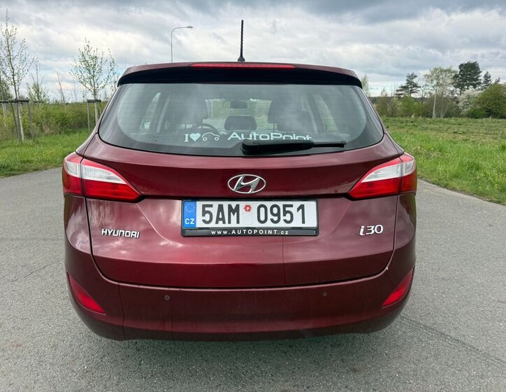 Hyundai i30 Kombi 1,6 l 81 kw