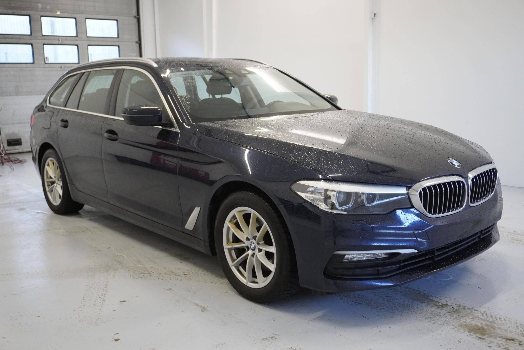 BMW Řada 5 Kombi 2,0 l 120 kw