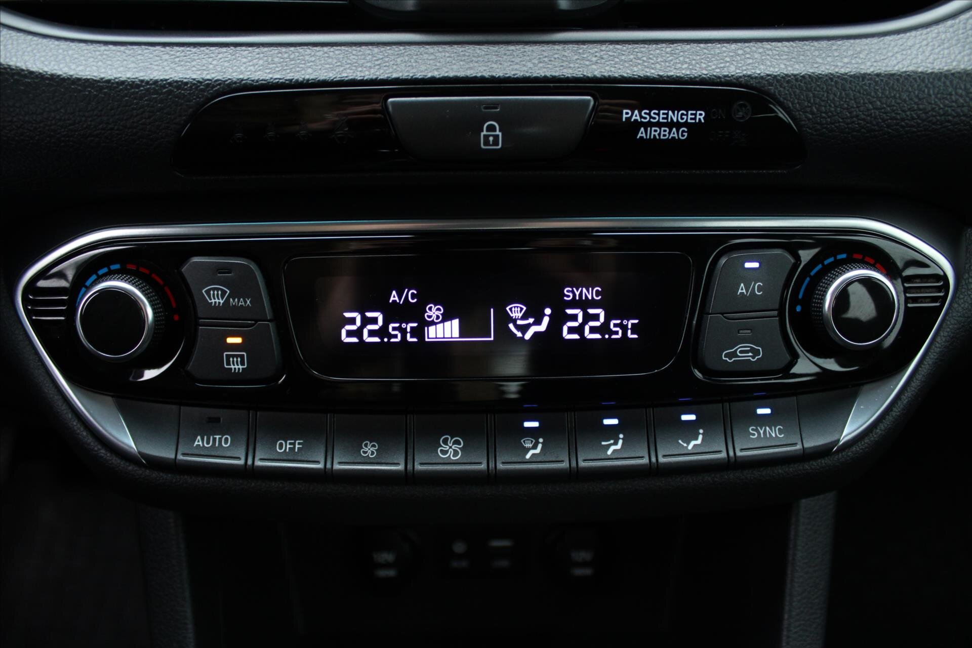 Hyundai i30 Liftback 1,4 l 103 kw