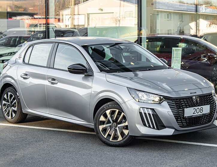 Peugeot 208 Hatchback 1,2 l 81 kw