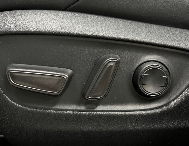 Toyota RAV4 SUV 2,5 l 163 kw