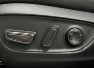 Toyota RAV4 SUV 2,5 l 163 kw