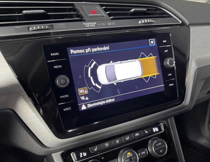 Volkswagen Touran 32