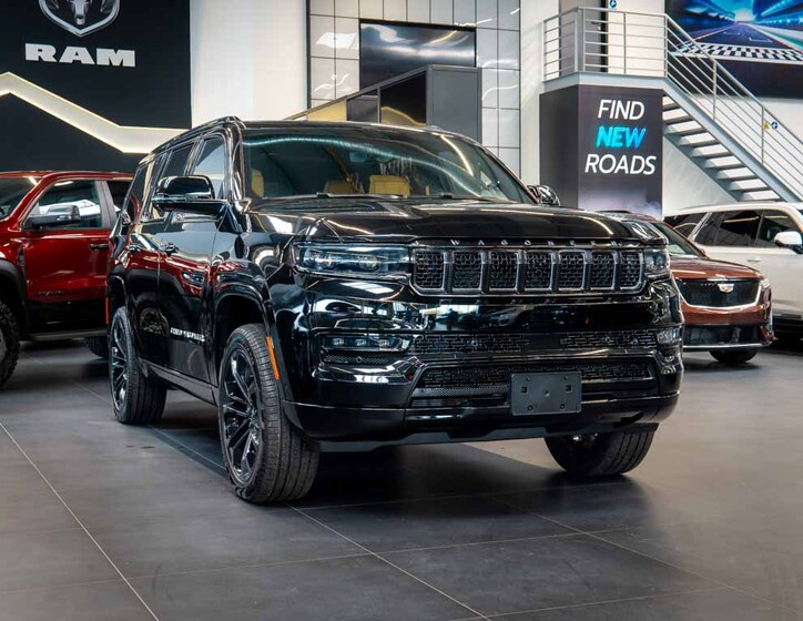 Jeep Grand Wagoneer 10