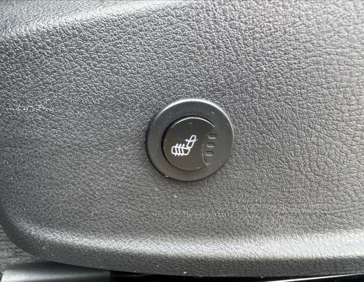 Volkswagen Passat 25