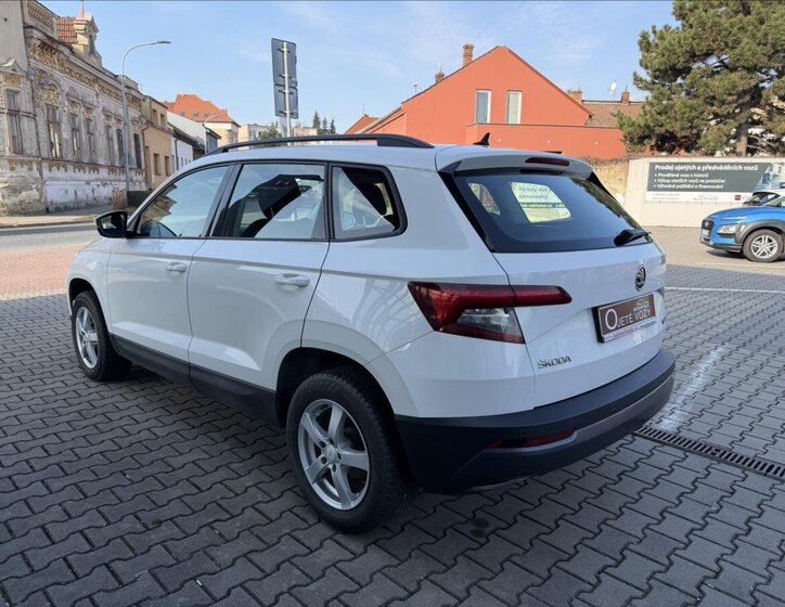 Škoda Karoq SUV / Terénní 1,5 l 110 kw