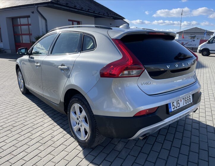 Volvo V40 Hatchback 2,0 l 140 kw
