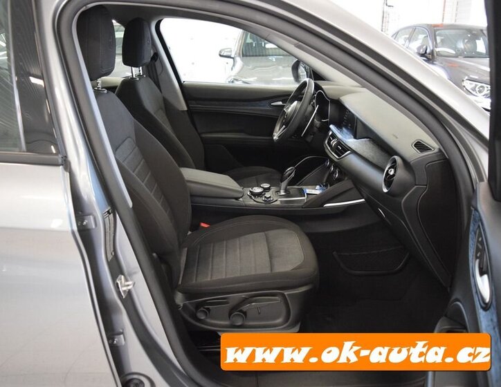 Alfa Romeo Stelvio SUV 0,0 150 kw