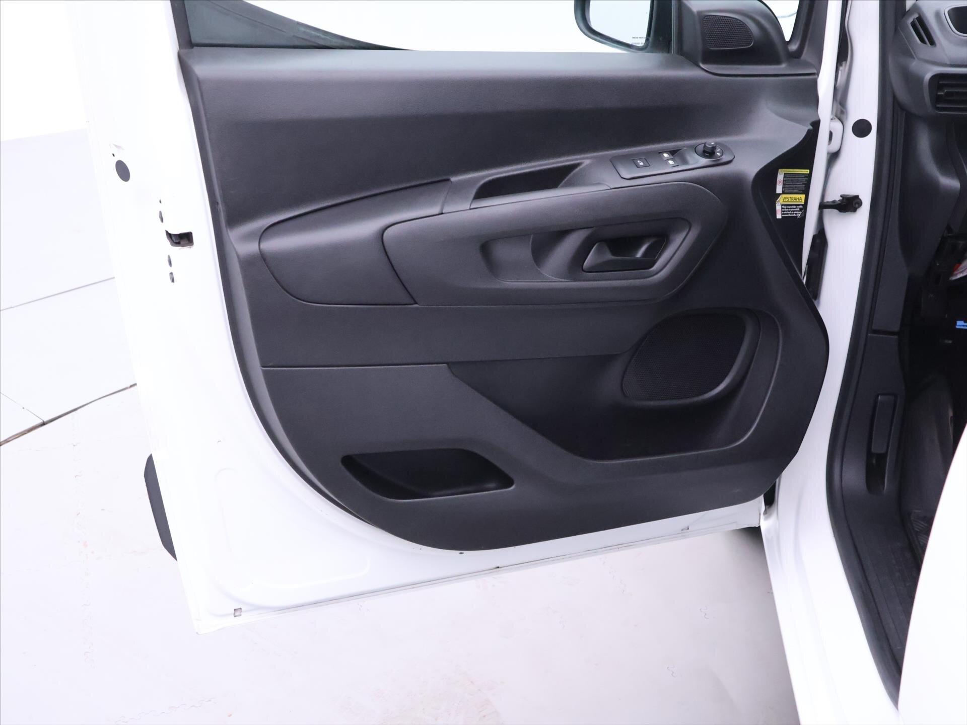 Peugeot Partner Ostatní 1,5 l 75 kw