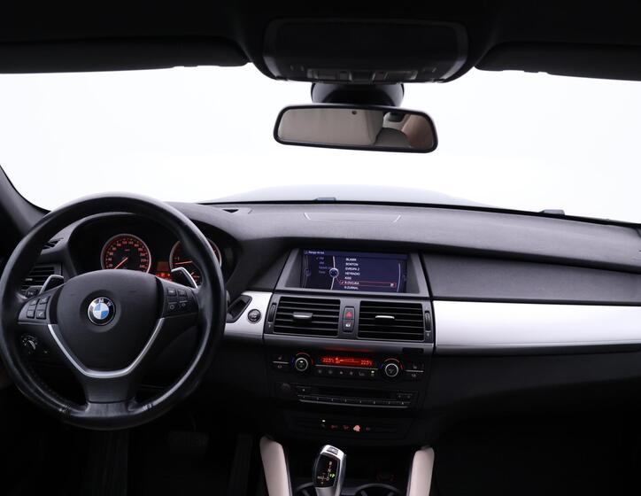 BMW X6 36