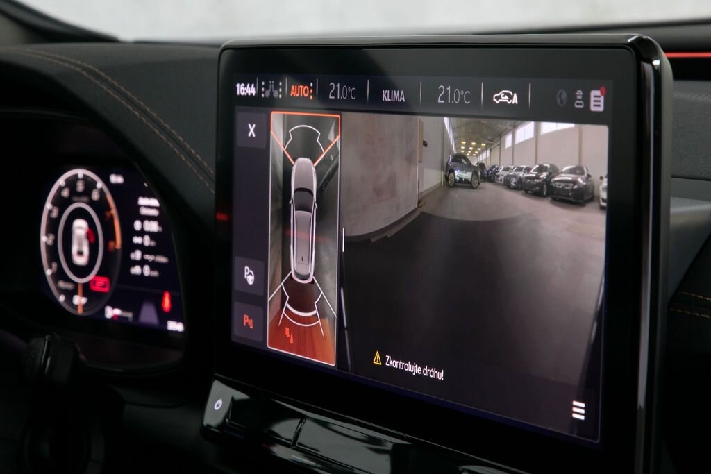 Cupra Formentor SUV / Terénní 2,0 l 140 kw