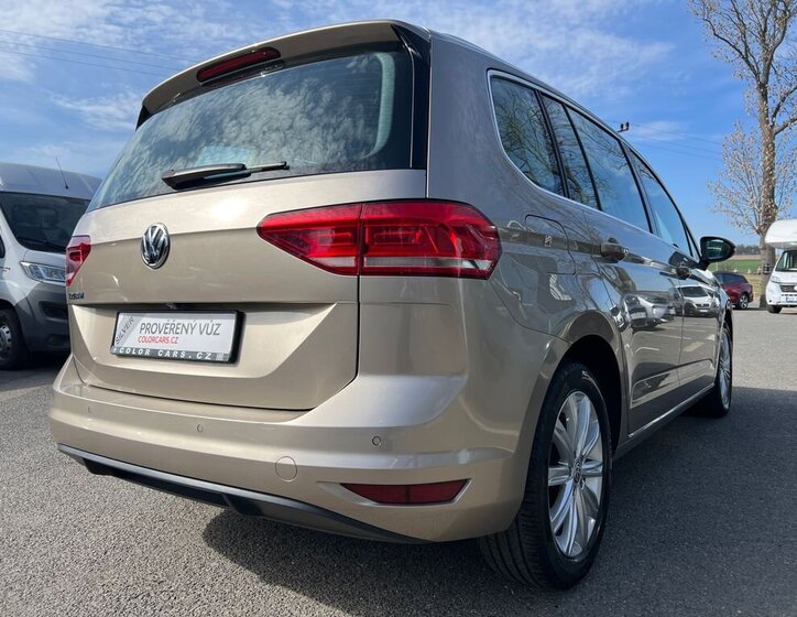 Volkswagen Touran MPV 1,5 l 110 kw