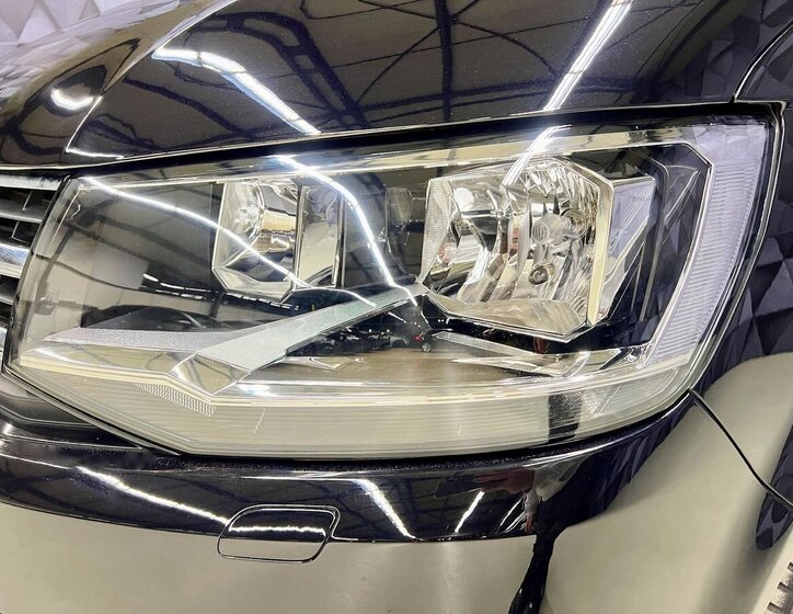 Volkswagen Multivan 8