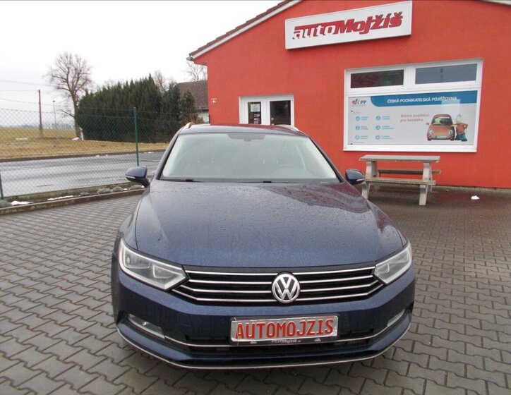 Volkswagen Passat Kombi 1,4 l 110 kw