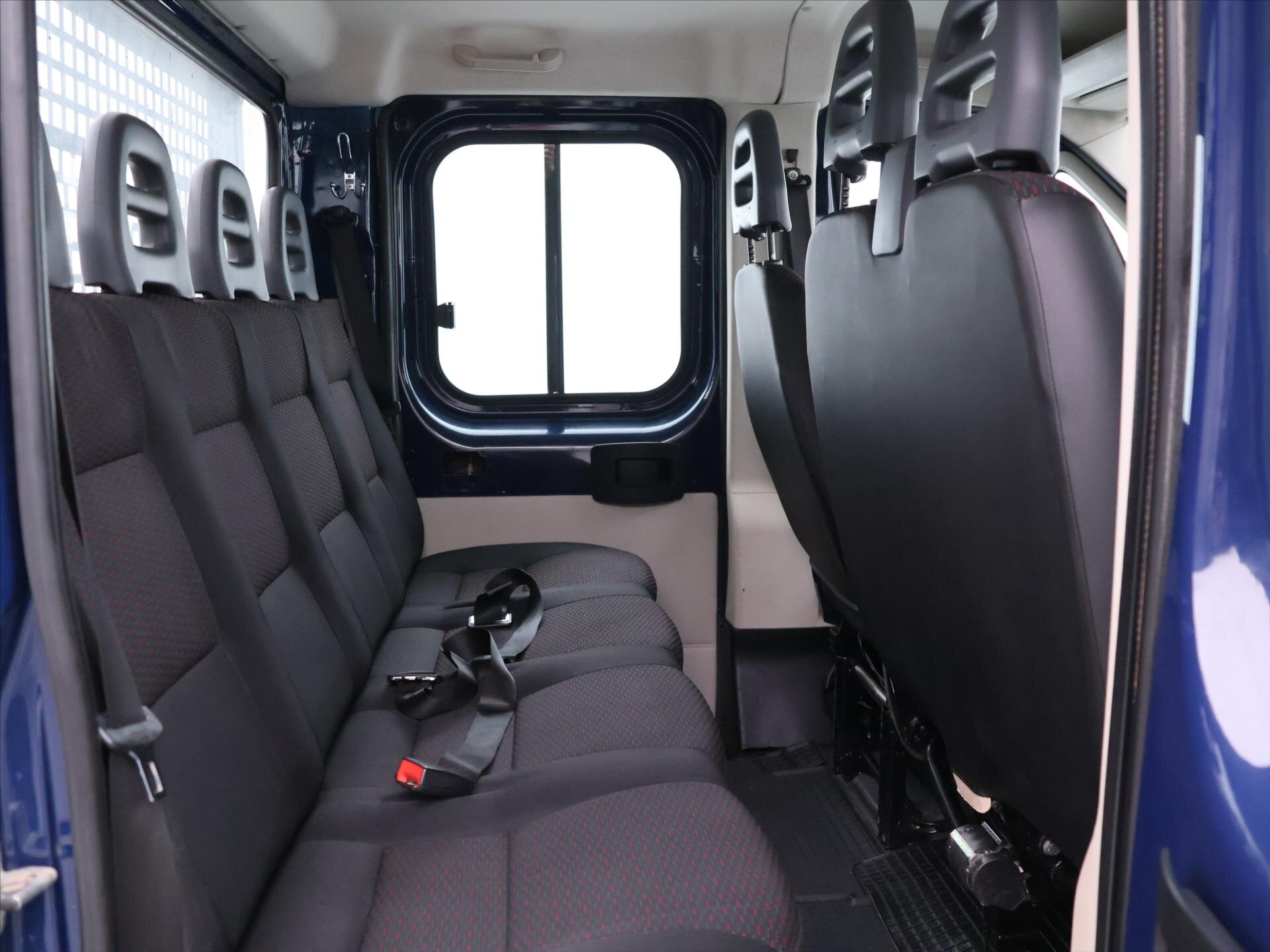 Peugeot Boxer Valník 2,0 l 96 kw