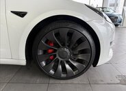 Tesla Model 3 Sedan / Limuzína 0,0 377 kw
