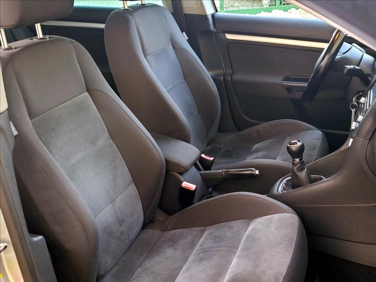 Volkswagen Golf Kombi 1,4 l 90 kw