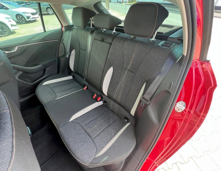 Škoda Scala Hatchback 1,0 l 85 kw