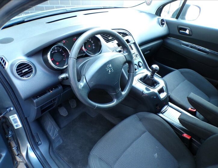 Peugeot 5008 Kombi 1,6 l 115 kw