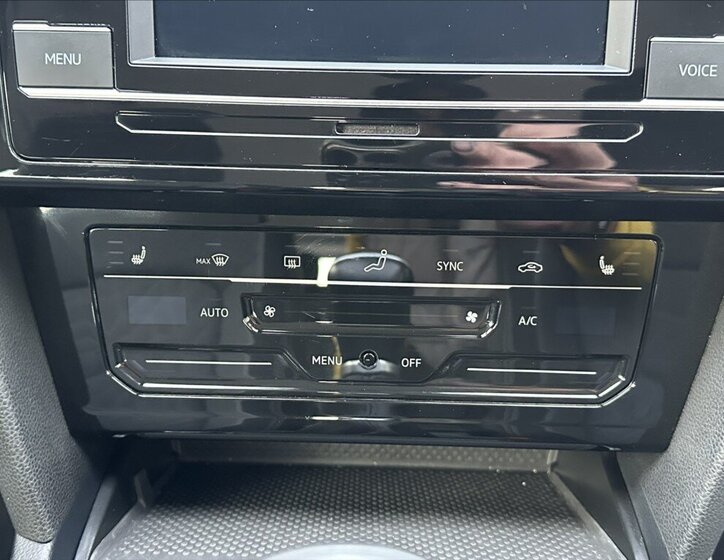 Volkswagen Passat Kombi 1,5 l 110 kw