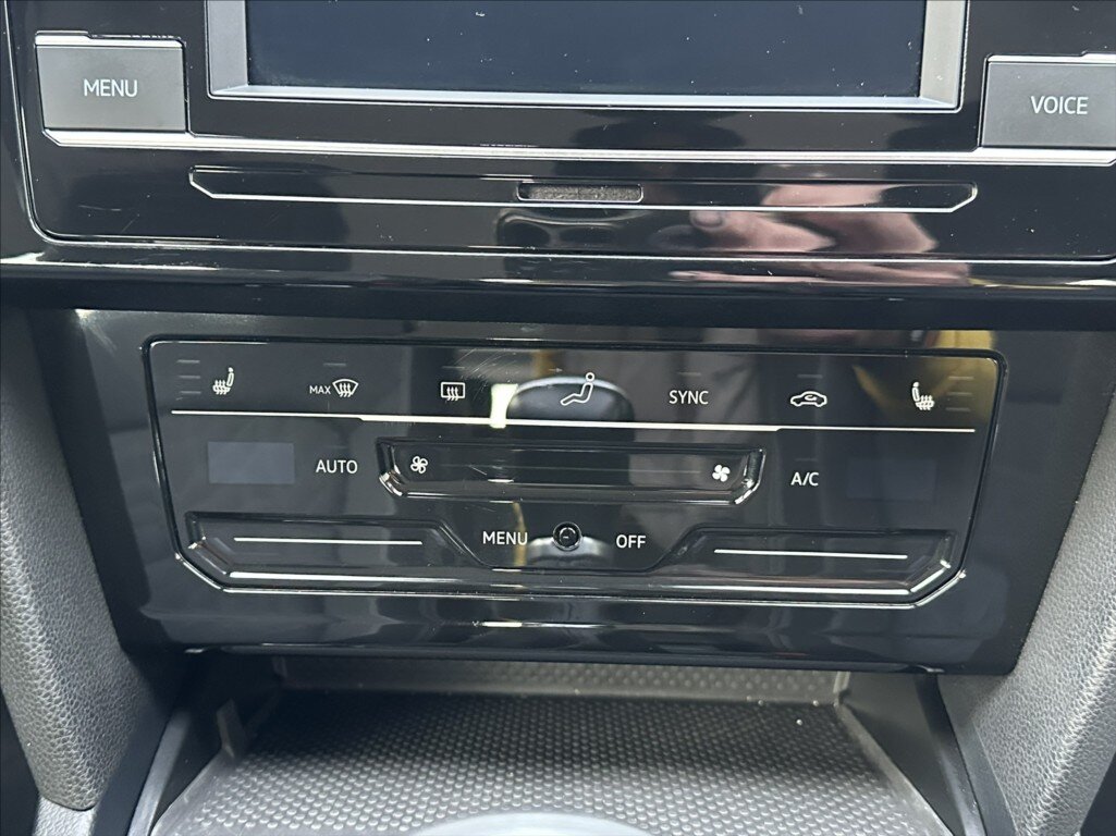 Volkswagen Passat Kombi 1,5 l 110 kw