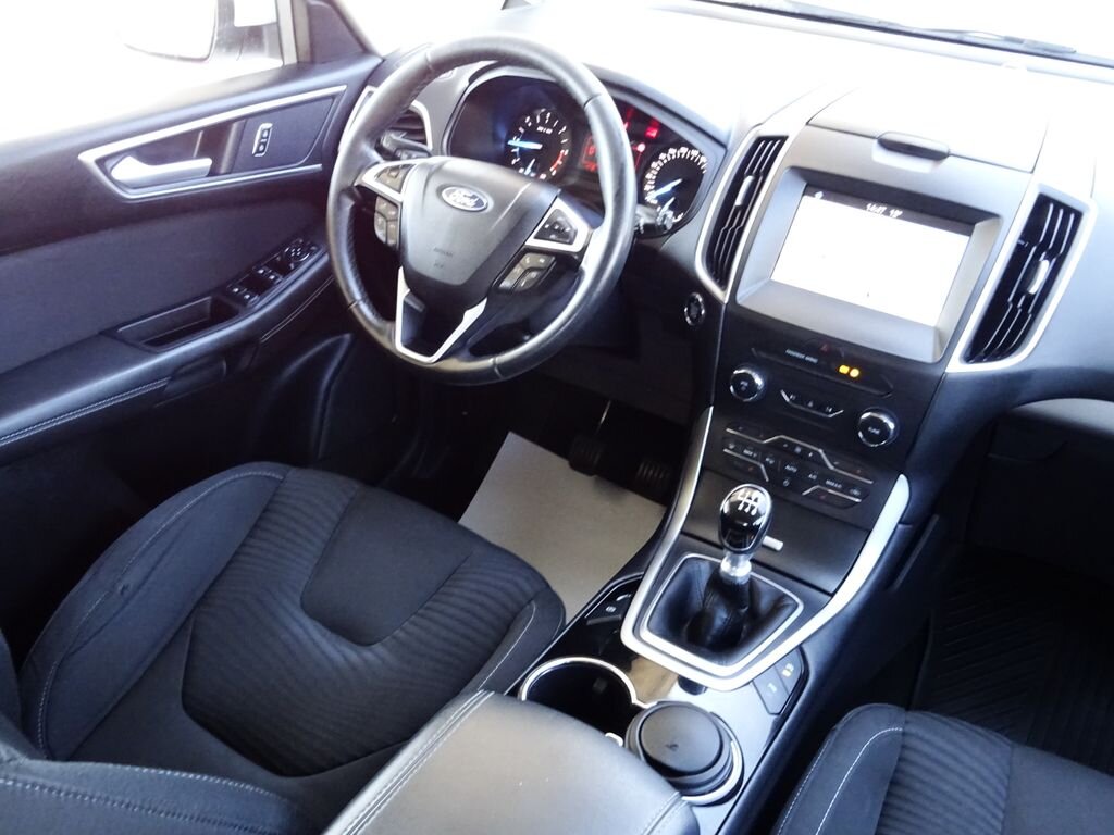 Ford S-MAX MPV 2,0 l 110 kw