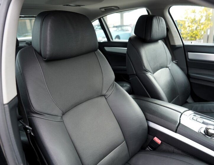 BMW Řada 7 Sedan / Limuzína 3,0 l 180 kw