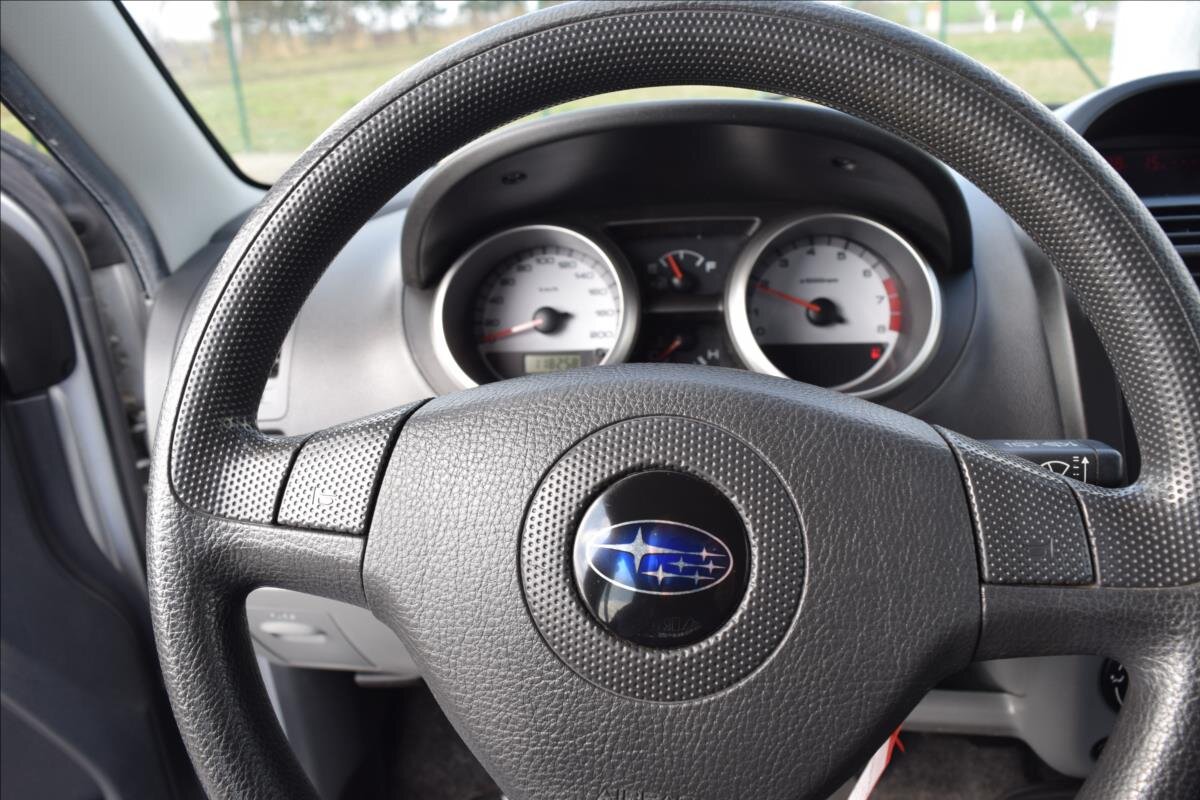 Subaru Justy Hatchback 1,3 l 66 kw