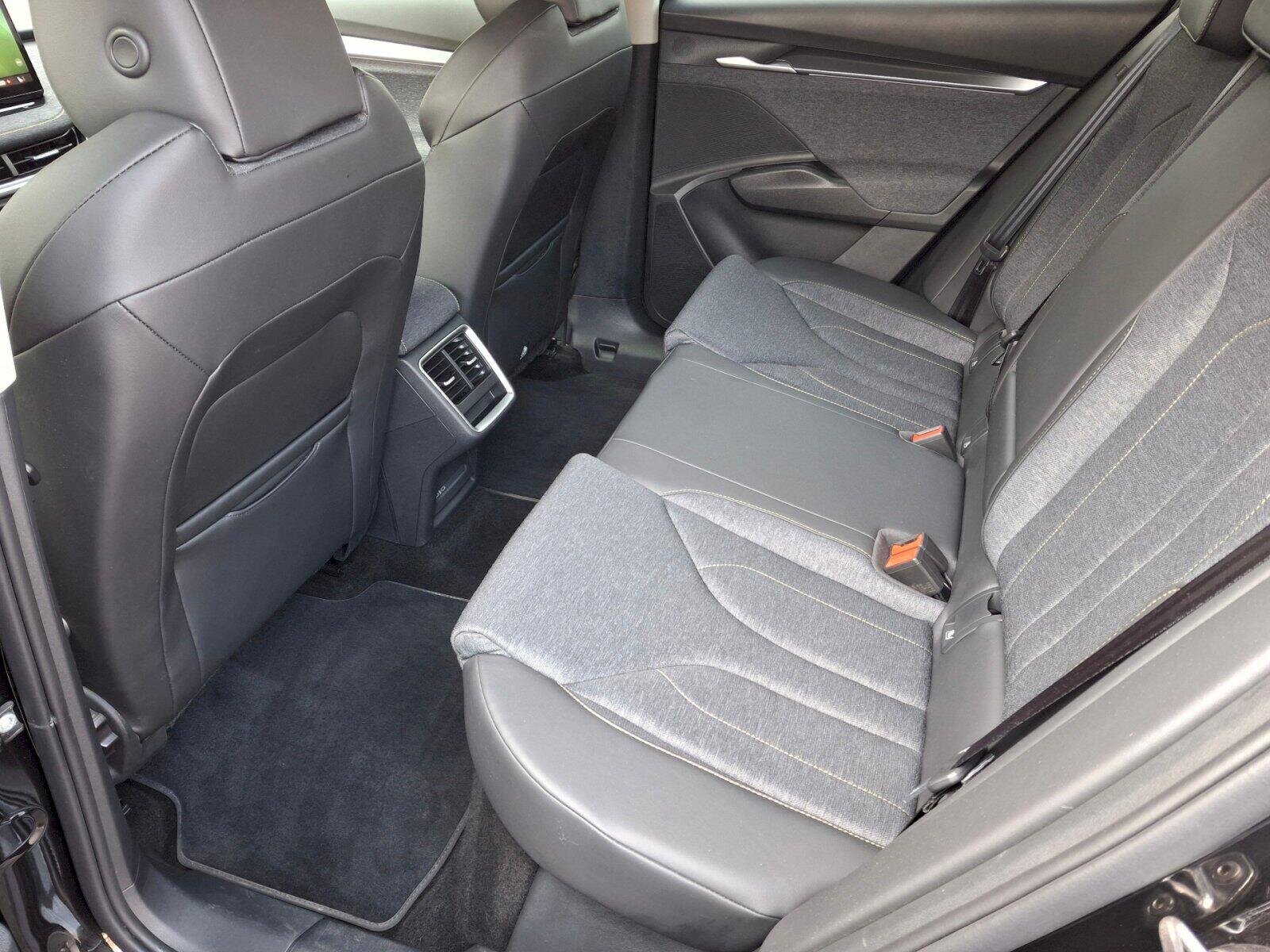 Škoda Elroq SUV / Terénní 0,0 210 kw