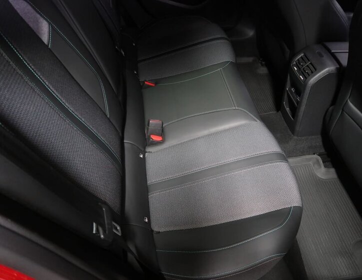 Peugeot 308 Hatchback 1,2 l 96 kw