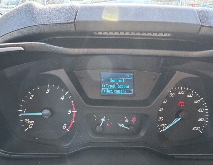 Ford Transit Custom 13