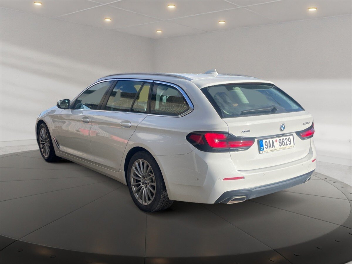 BMW Řada 5 Kombi 3,0 l 210 kw