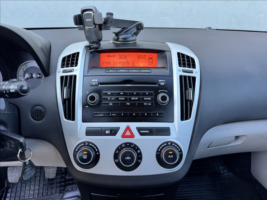 KIA Ceed Kombi 1,4 l 80 kw